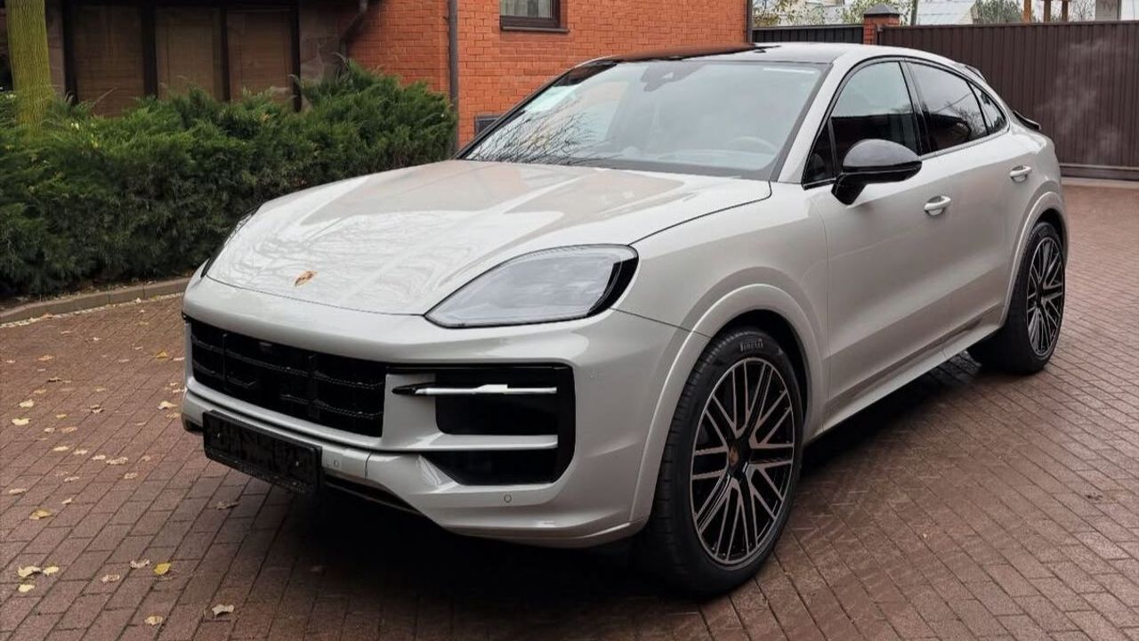 Фото Porsche Cayenne - 1